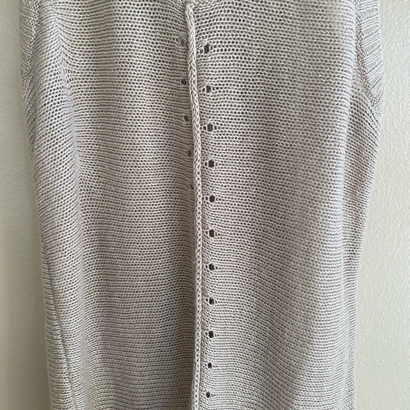 Banana Republic Beige V-Neck Sweater Vest - Picture 3 of 4